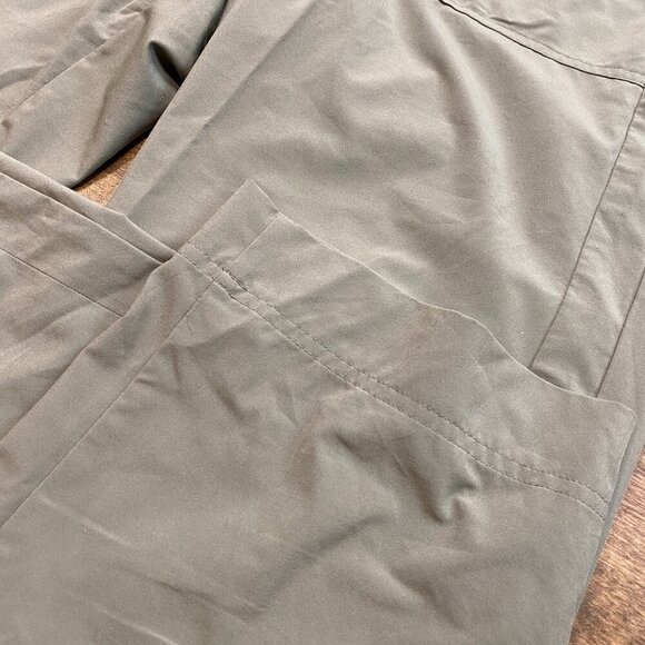 Women's Athleta Tribeca Crop Utility Pant Olive Buttery Soft Fabric - Picture 8 of 9